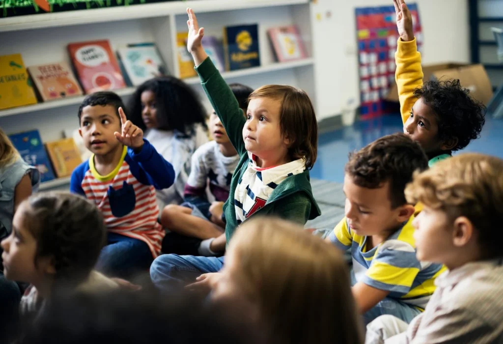 Psicoeducação na escola e ambientes coletivos