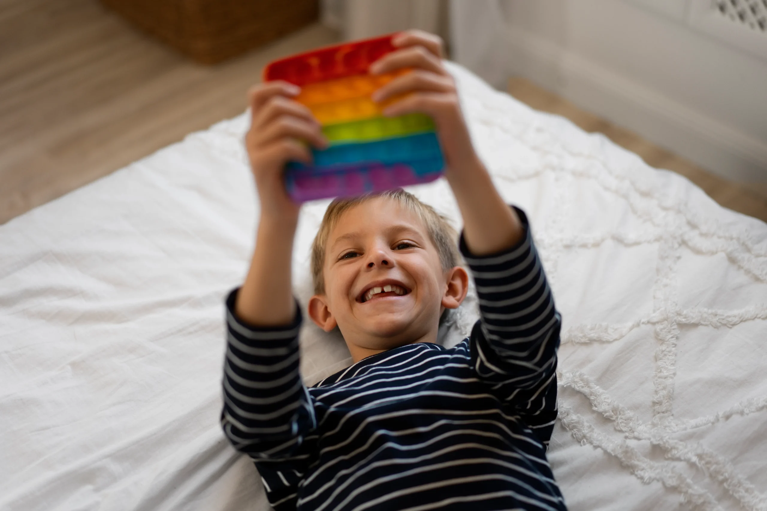 Autismo Leve: entenda as estratégias para intervenção e suporte. | Foto: Freepik.