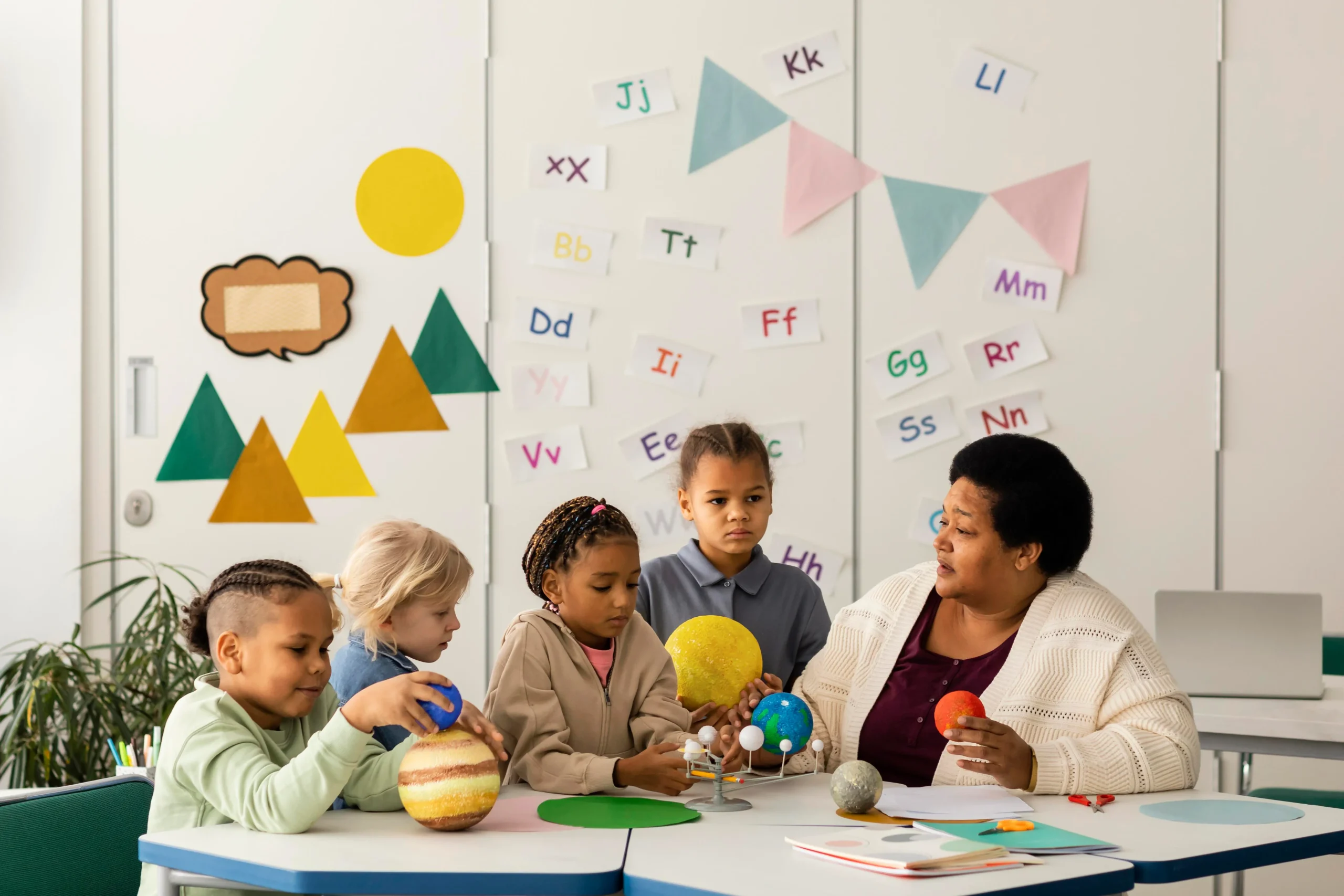 Psicopedagogia: como perceber os sinais de transtornos no aprendizado e como intervir. | Foto: Freepik.